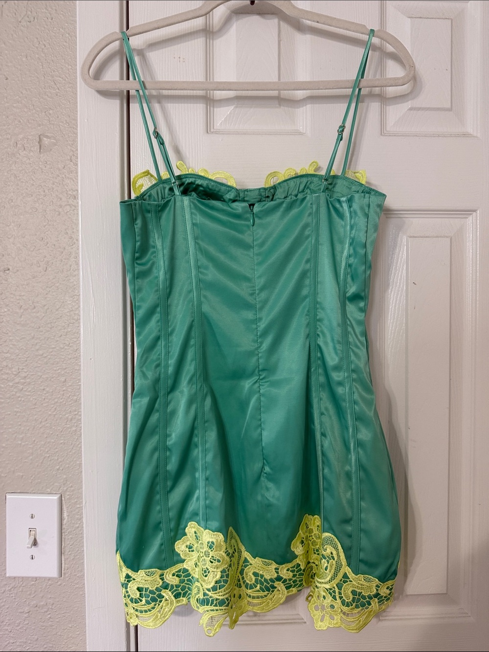 MESHKI Tatiana Corset Mini Dress with Lace Mint Green NWT Size Small - Picture 6 of 7